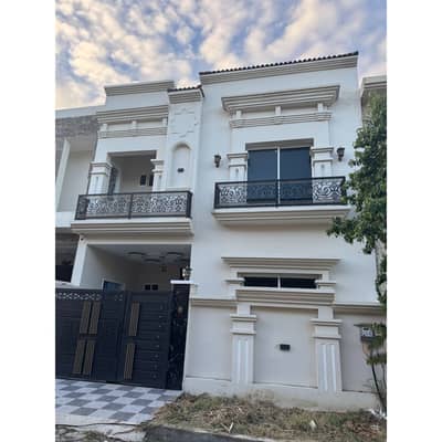 5 Marla Brand New House For Sale