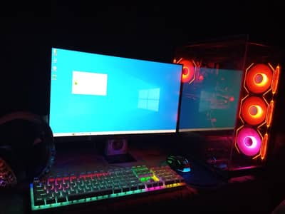 want to sell my pc with mouse lightning keyboard brand new mic