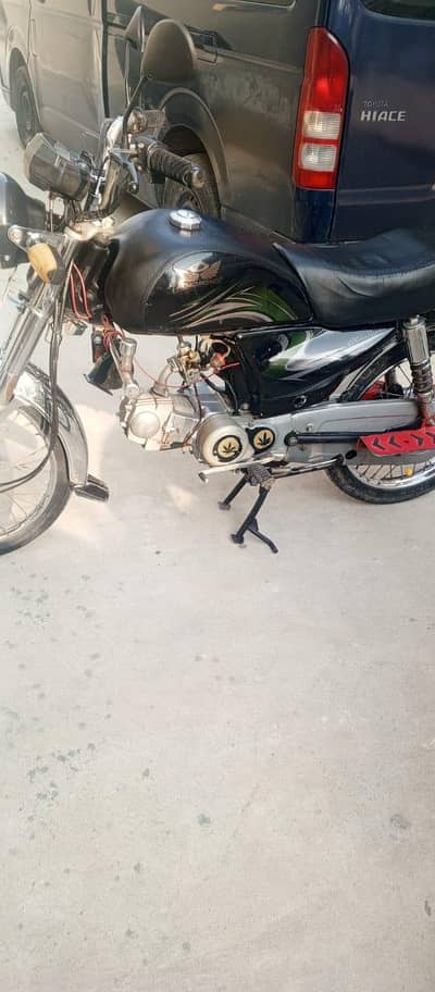 Road prince 2022 Model urgent For sell 03040571073 watsp and Call