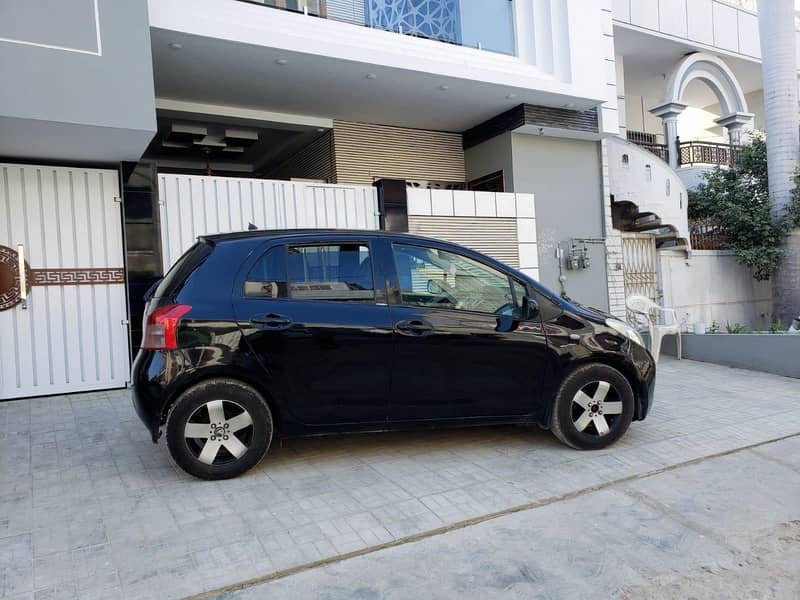 Vitz Push Start full option 7