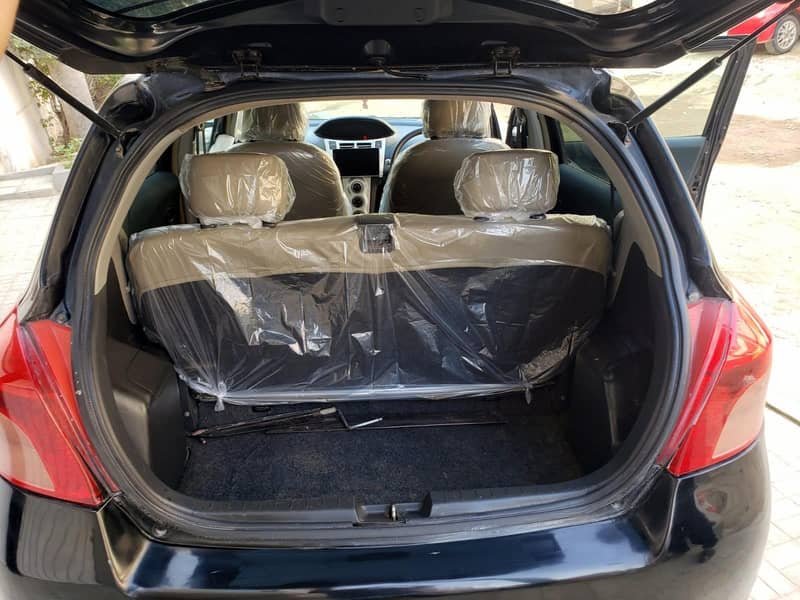 Vitz Push Start full option 14