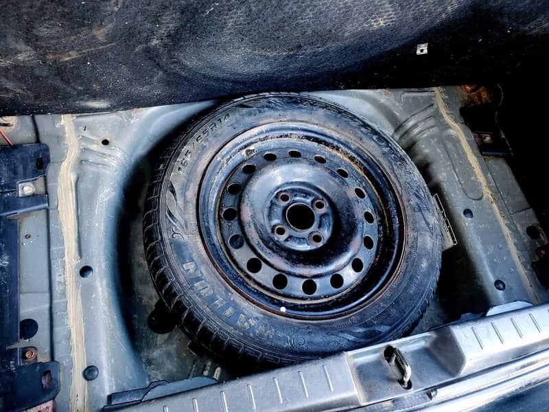 Vitz Push Start full option 16