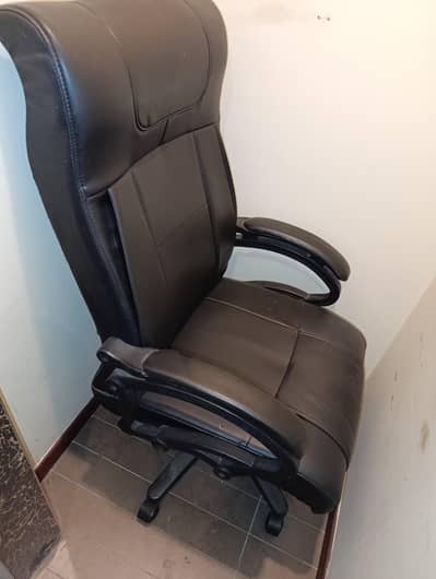 Boss chair Comfortable condition 9/10