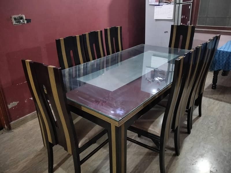 Dinning table 0
