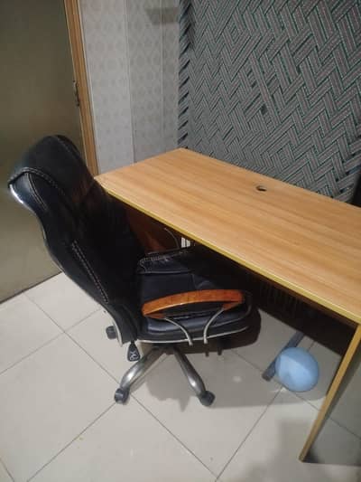 Executive table and chair