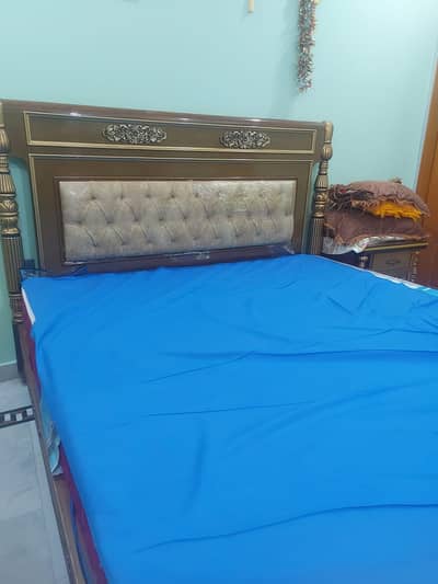 Used furniture in excellent condition