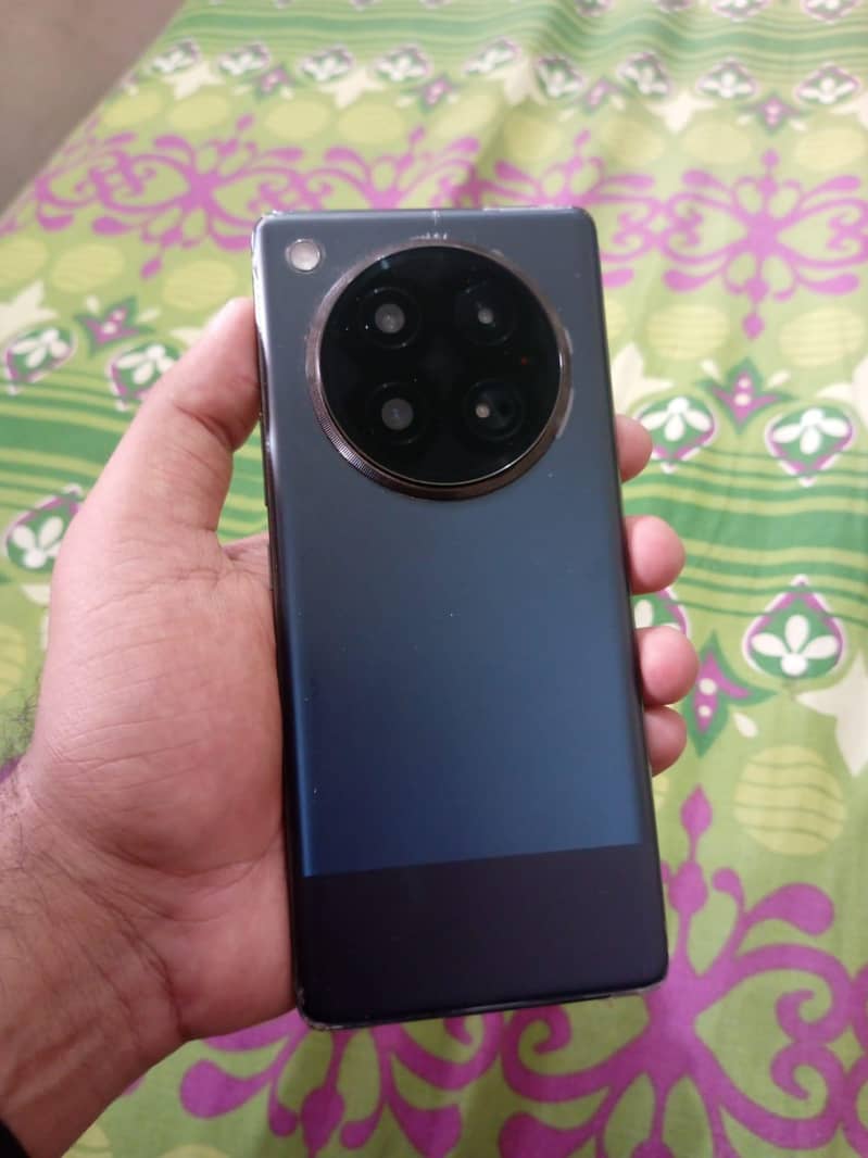 Infinix Zero 40 4