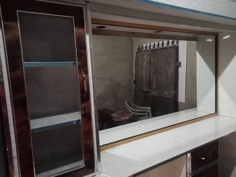 dressing table for brindle 0