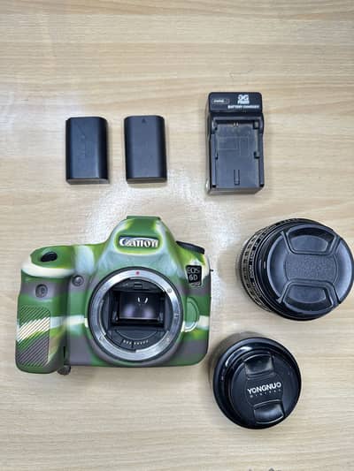 Canon 6D with 28-105mm Lens & 50mm Lens / 2 Battery