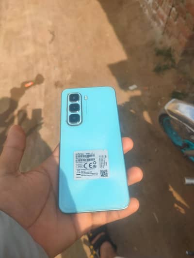 Infinix 50 pro 8/128gb box charger