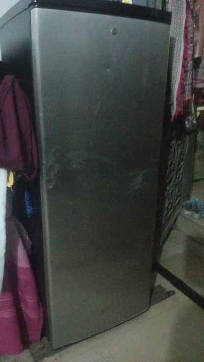 total janiun all ok good condition janiun gass and compressor