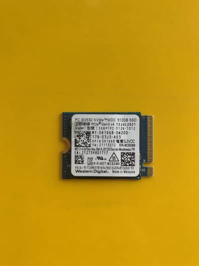 512GB NVMe SSD (Gen 3 x4) – Western Digital