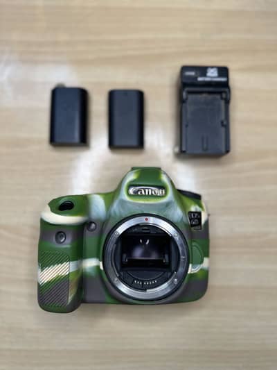 Canon 6D with 2 battery