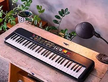 Yamaha PSR-F52 Portable Digital Keyboard Box Pack 2-Years Warranty!