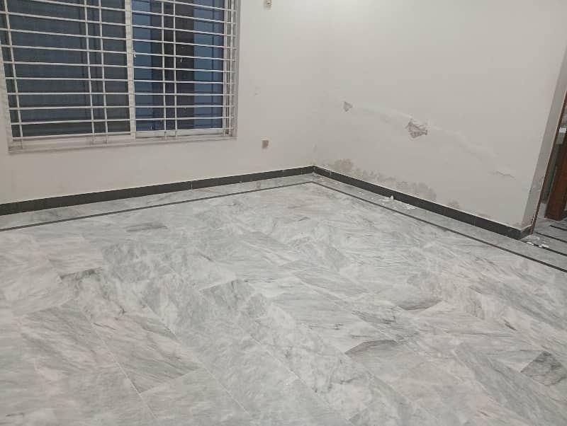 Upper Portion For Rent 7