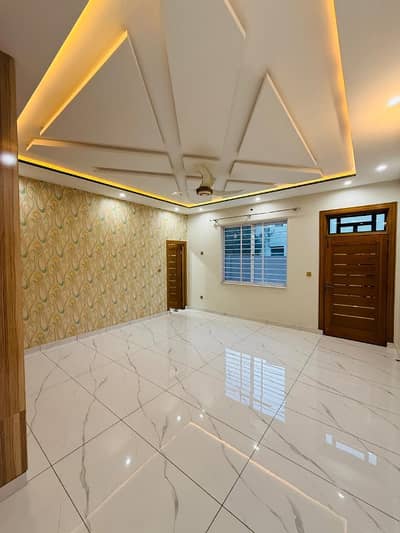 New   Ground Portion For Rent In Water Supply And Boring And Wapda Matter Separate