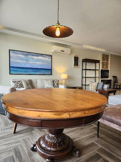 Very Spacious Designer Apartment For Rent