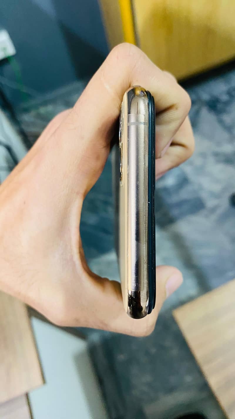 Iphone 11 pro Max 2