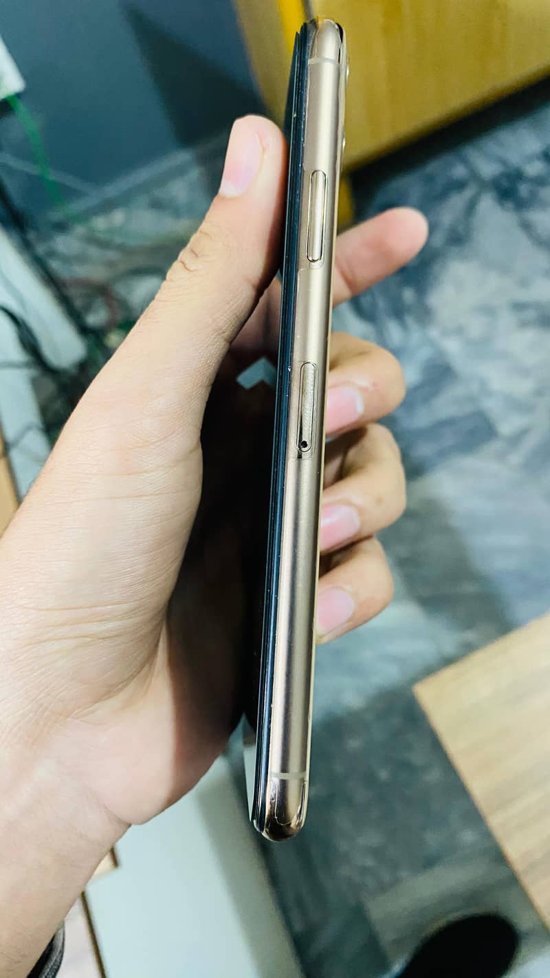 Iphone 11 pro Max 3