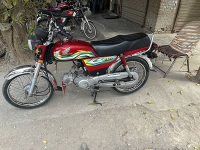 Honda cd 70 new condition  for contact 03006619500