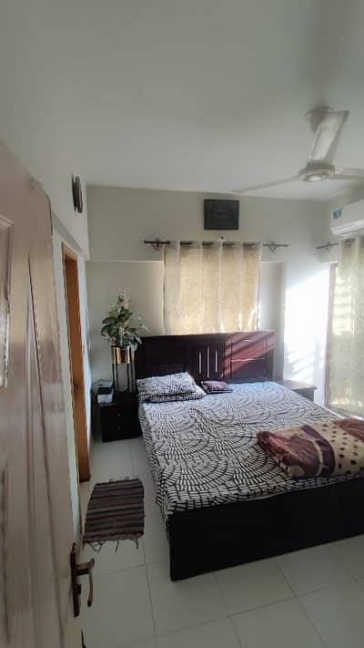 Lakhani Fantasia Drawing And Dinning Flat Available For Sell Near RHIM JHIM TOWER Scheme 33