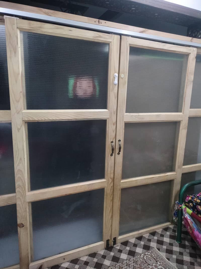 Glass Frames Partition 1