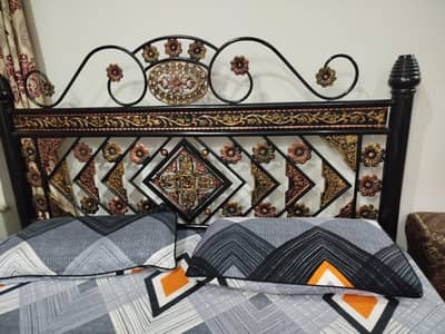 iron double bed new condition