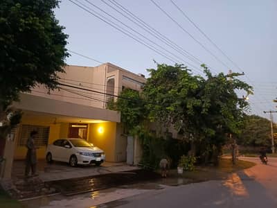 Corner Double Unit 1-Kanal Modern Bungalow with Double Gate, 5 Master Bedrooms, Spacious TV Lounges, 2 Company Kitchens & Servant Quarter Best Price in DHA Phase 3