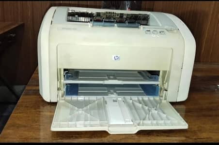 HP Laserjet 1020 monochrome printer (black & White)