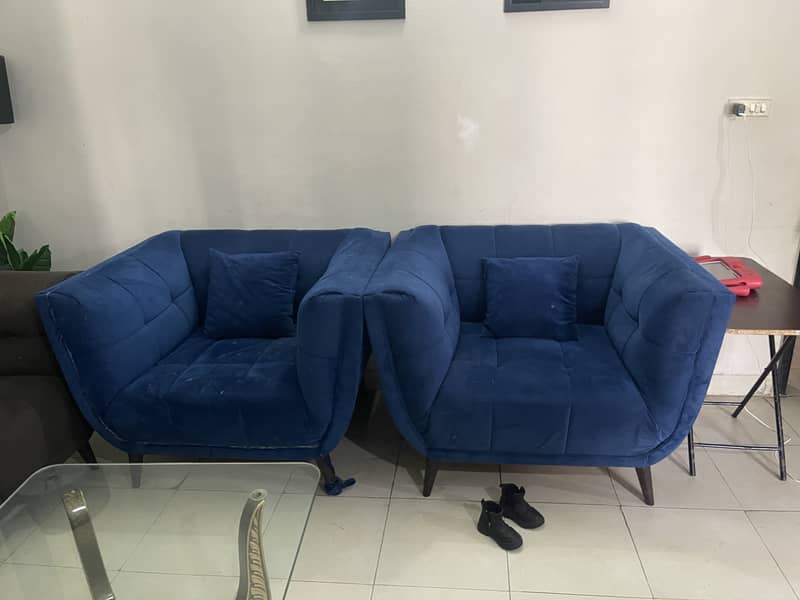 Sofa set 0