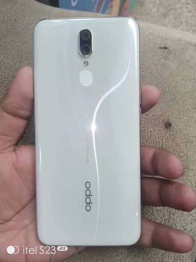 oppo FIl