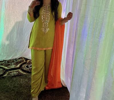 Beautiful mehandi dress