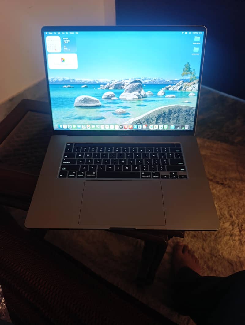 MacBook pro2019 0