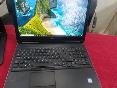 Dell Precision 7520 i7 7th (7700HQ) with 4 GB Nvidia Quadro M2200