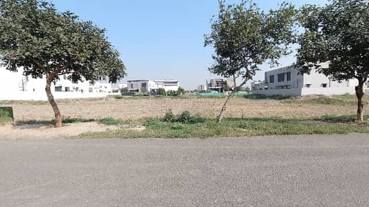 0ne Kanal Plot For Sale In Dha Phase 7 Lahore