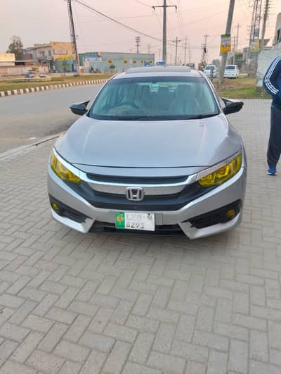 Honda Civic Oriel 1.8 i-VTEC 2018