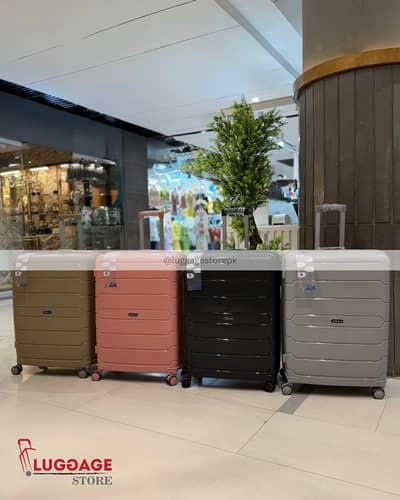 Travilla Unbreakable Luggage