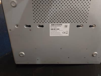 Hikvision 16 Channel NVR DS-7616NI-K2 – Excellent Condition