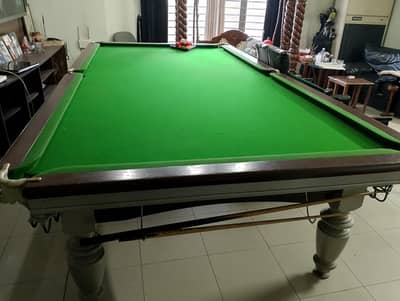 Premium Snooker Table