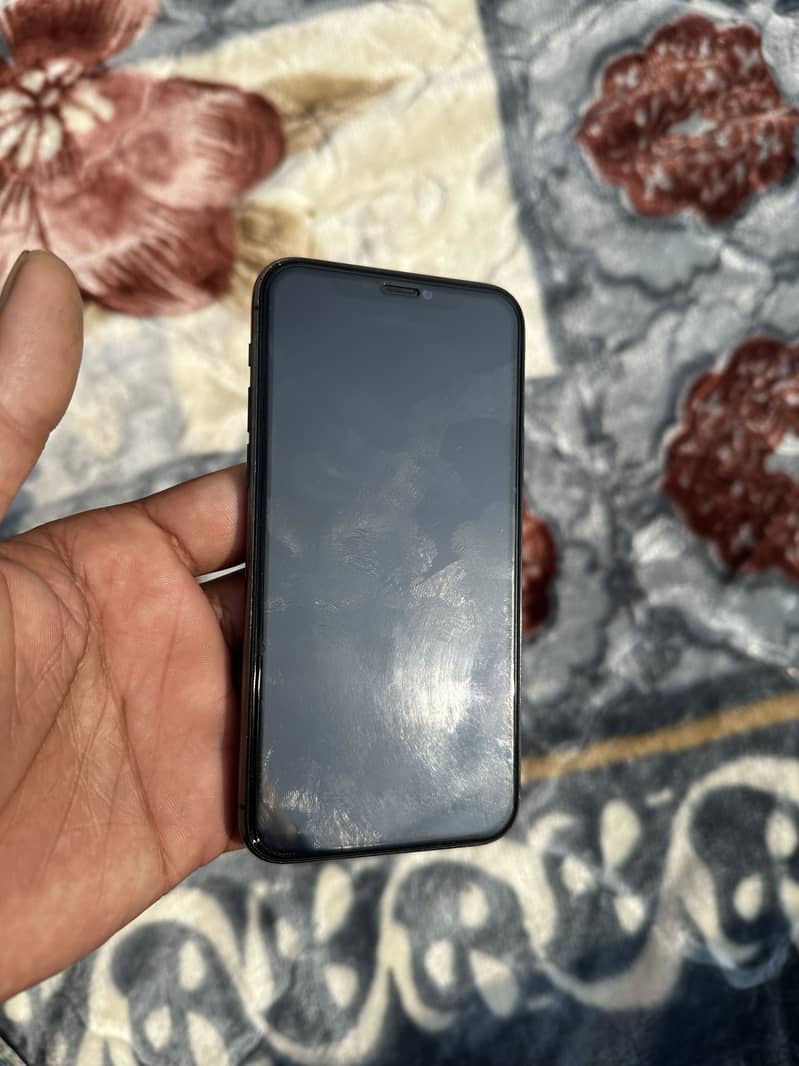 Iphone 11pro sim working 5
