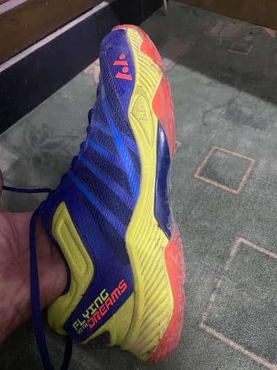 badminton shoes