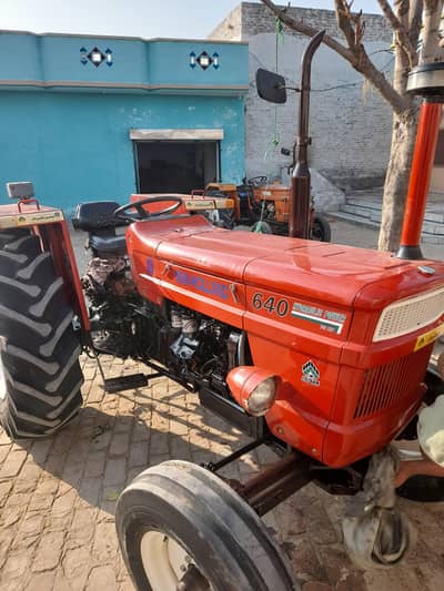 tractor 2018 fiat 640
