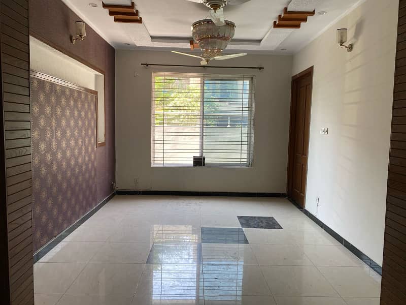 10 Marla Ground Portion With All Basic Necessities 5