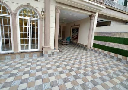 10 Marla Brand New Luxury Spanish Design With Direct Owner meeting All Original picture Attached For Sale in PIA SOCIETY