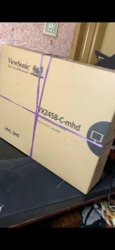 Gaming LCD Viewsonic  1080p 144 Hz curved Display