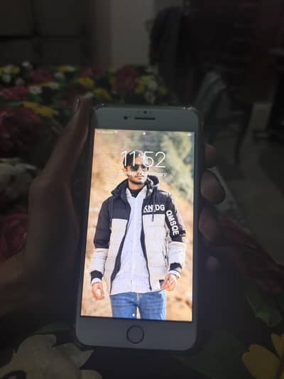 IPhone 7 plus  128gb (non-pta)