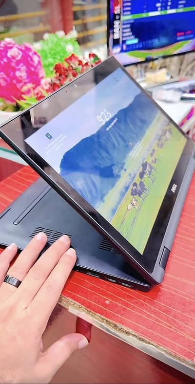 DELL LATITUDE 5289 core i7 7th generation touch screen