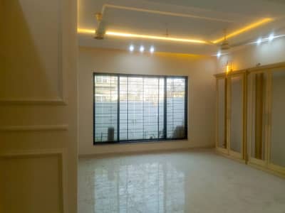 Luxurious 1-Canal Brand New Double-Storey House for Rent