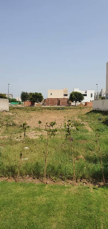 Cheep Price Good Loction & Facing Park Residential Plot Is Available For sale In Bahria Town -EE Multan Road