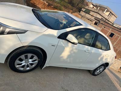 Toyota GLI Automatic 2017